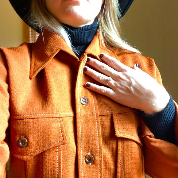 Vintage Rust Jacket - Picture 5 of 6